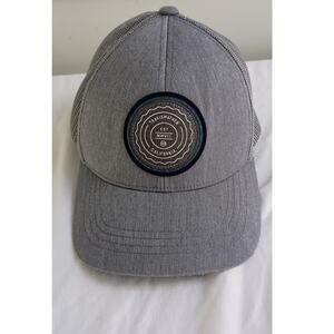 Travis Mathew trucker baseball hat snapback gray EUC